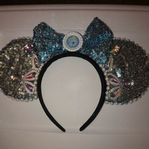 Cinderella ears